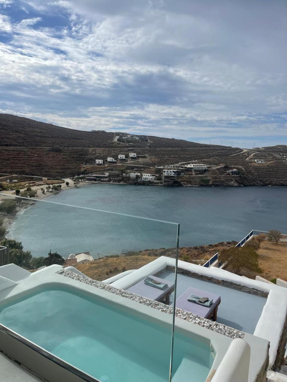 Vista Mare Suites Kythnos Exterior foto